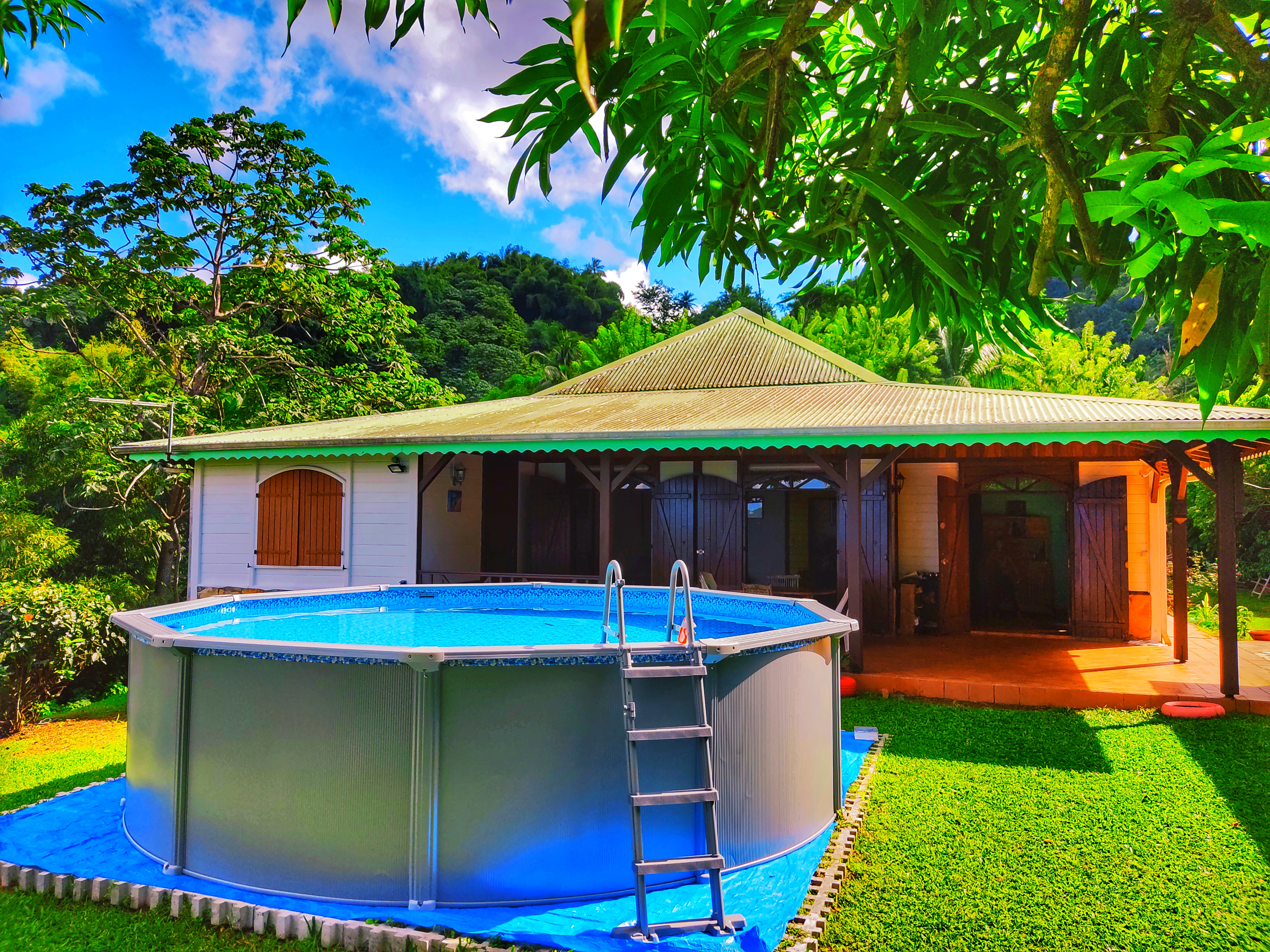 Villa Mil'Or - Villa créole avec piscine privée et vue panoramique sur la baie du Robert, Martinique