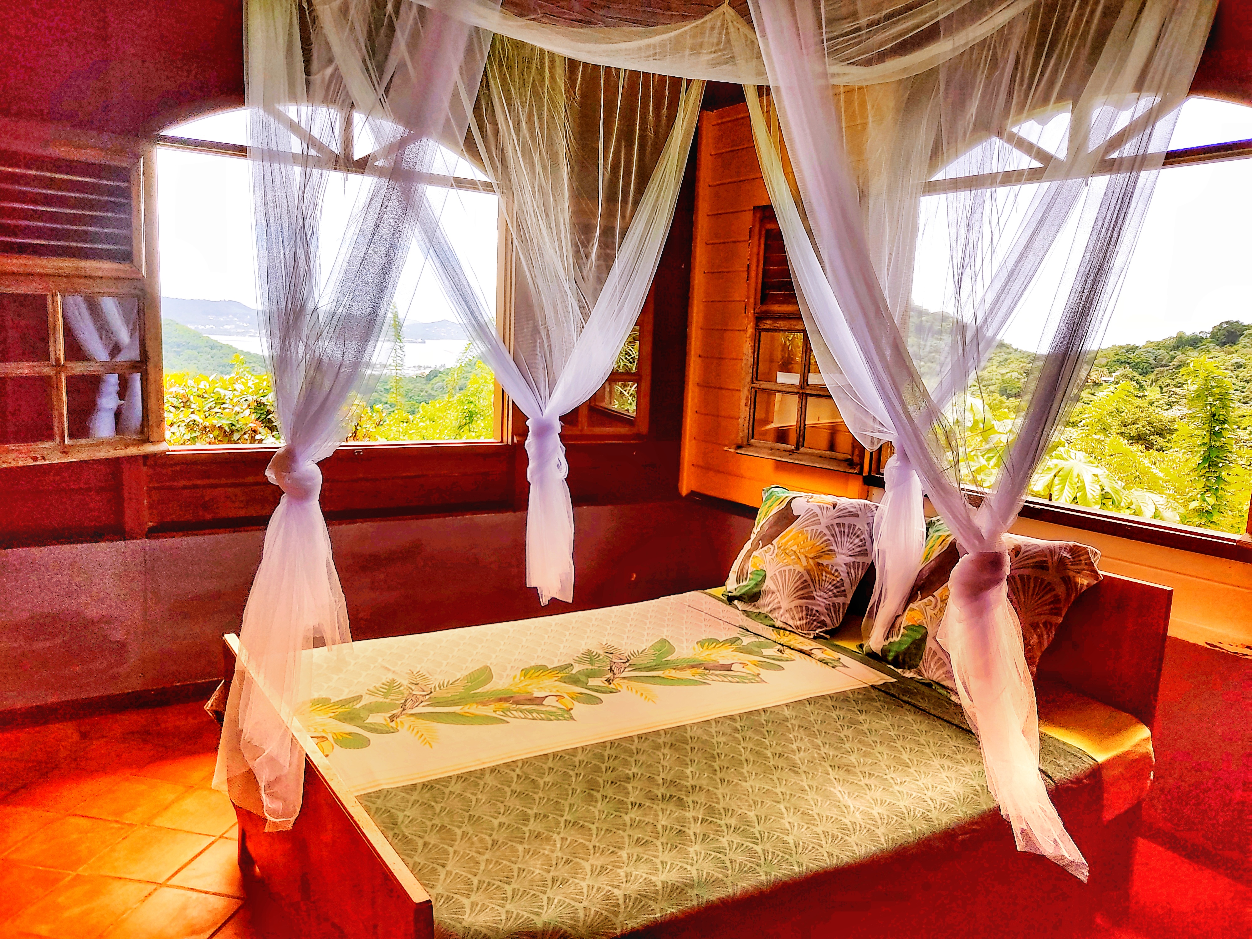 Chambre parentale vue baie