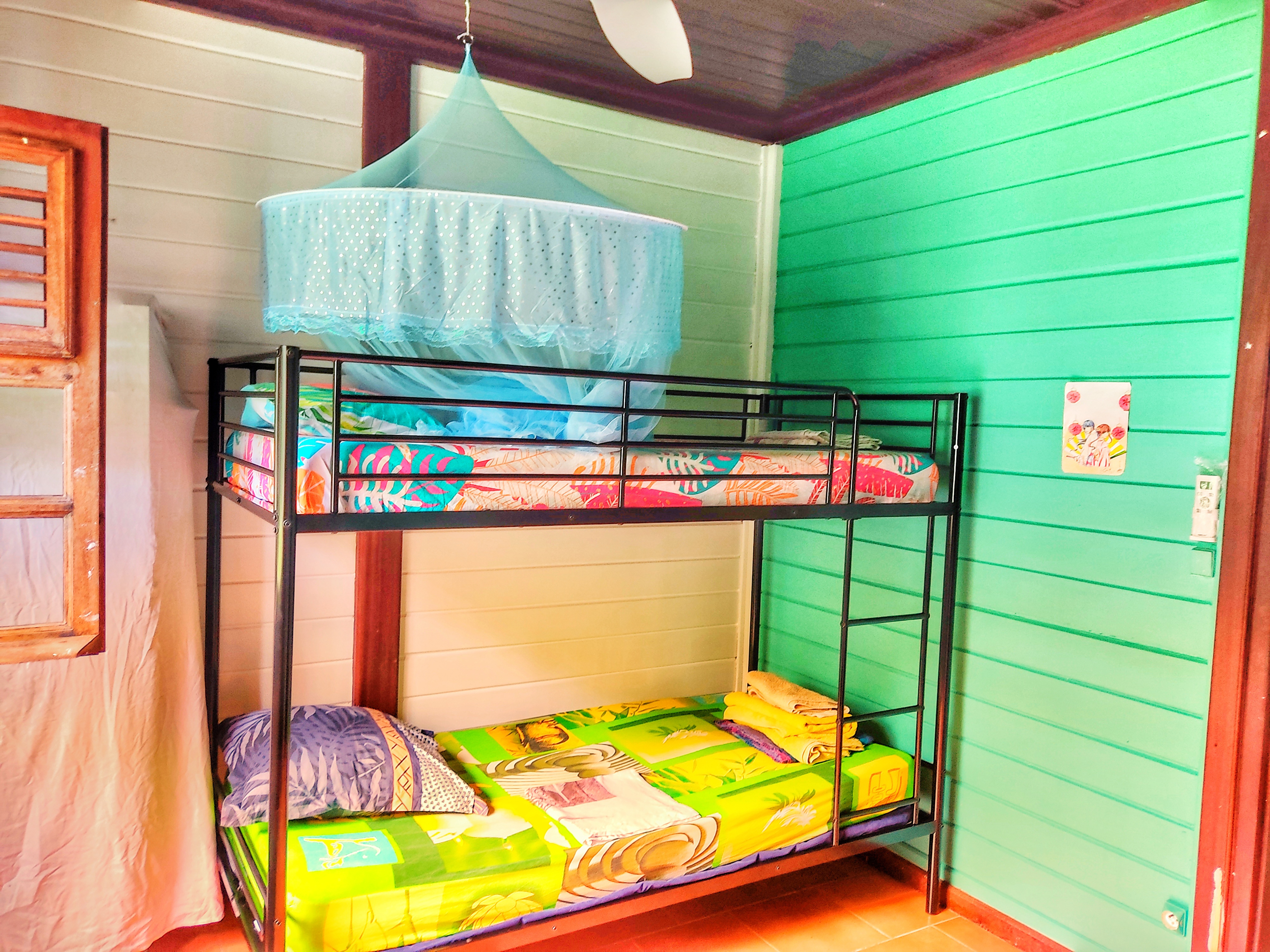 Troisieme chambre avec lit superposé